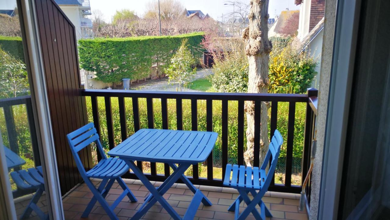 Charmant 2 pièces à 5 mn à pied de la mer Cabourg Extérieur photo